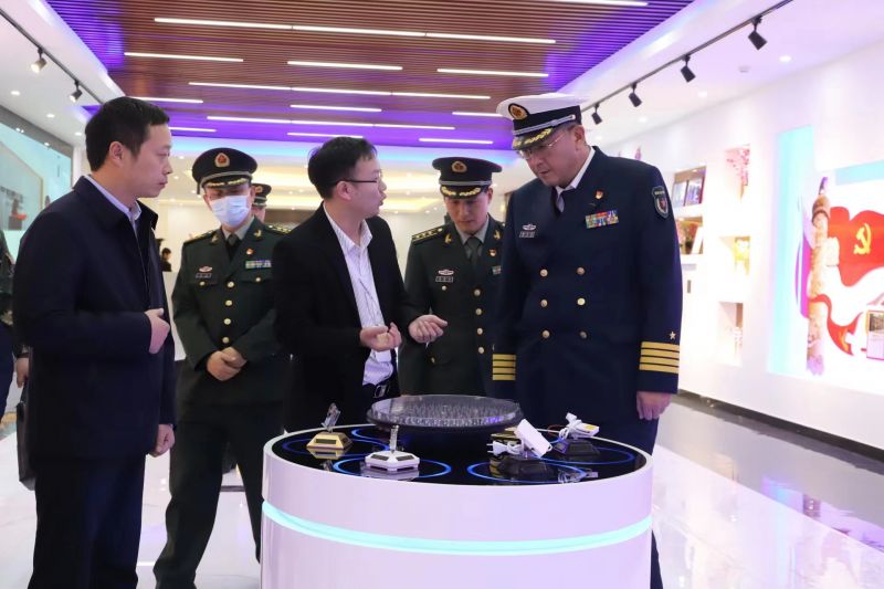 揚州軍區(qū)司令員郝云昆一行來我司調(diào)研指導